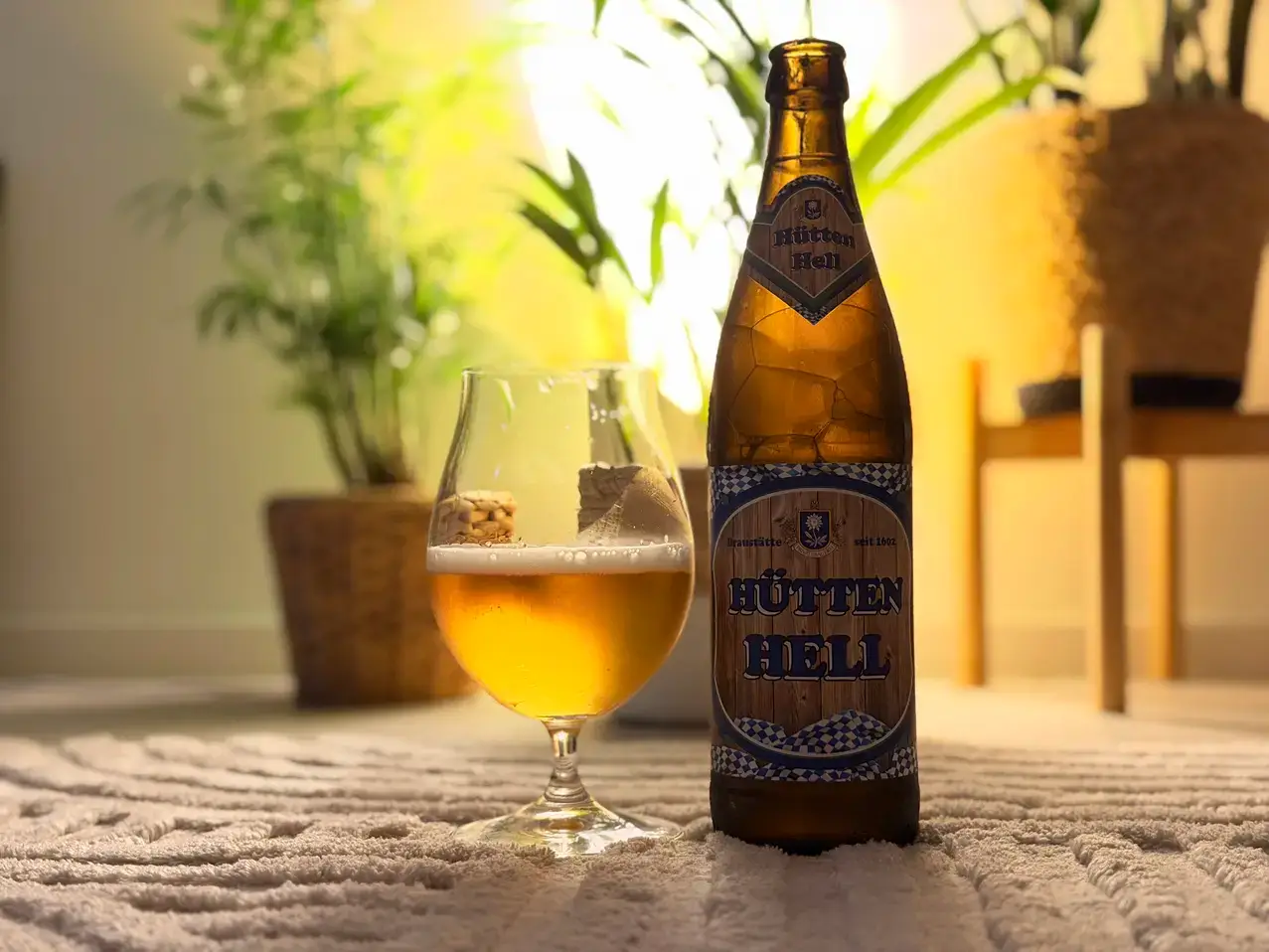 Hütten Hell